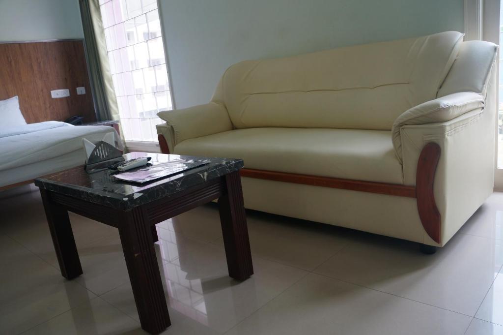 Lotels Hotel Chennai Zimmer foto