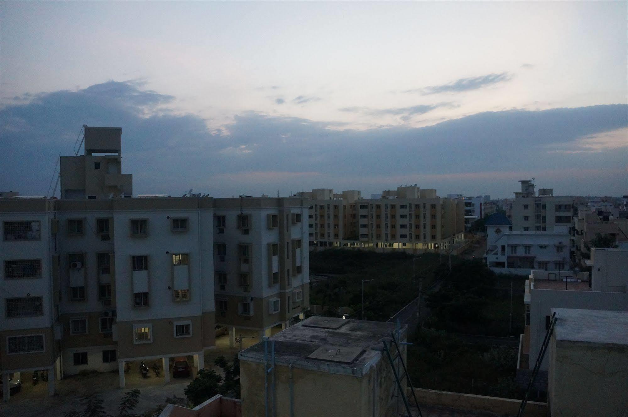 Lotels Hotel Chennai Exterior foto